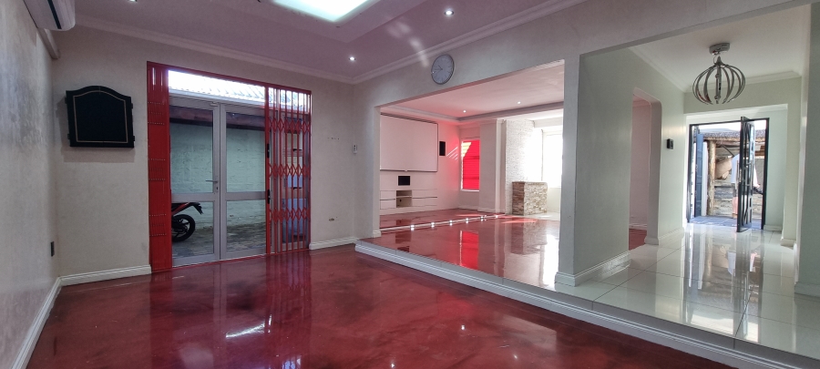 3 Bedroom Property for Sale in Vincent Eastern Cape